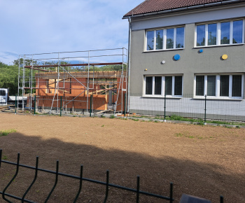 Aktuality / Prístavba budovy materskej školy v našej obci - foto