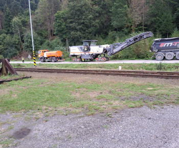 Aktuality / Začali práce na rekonštrukcii cesty III. triedy do našej obce - foto