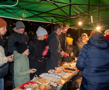 Aktuality / Detská svätá omša v Medzibrodí n/Or. 0po nej prišiel aj sv. Mikuláš - foto