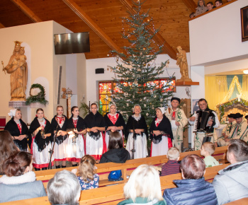 Aktuality / Jasličková pobožnosť v našom Božom chráme 25.12.2024 - foto