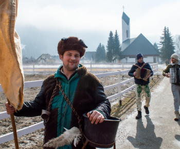 Aktuality / Fašiangy v Medzibrodí n/Or. - sprievod masiek obcou a pochovanie basy 1.3.2025 - foto